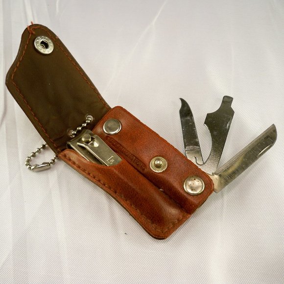 La Cross Toe Neil Clippers, Knife, Flathead, Bottle Opener & File - Picture 1 of 4
